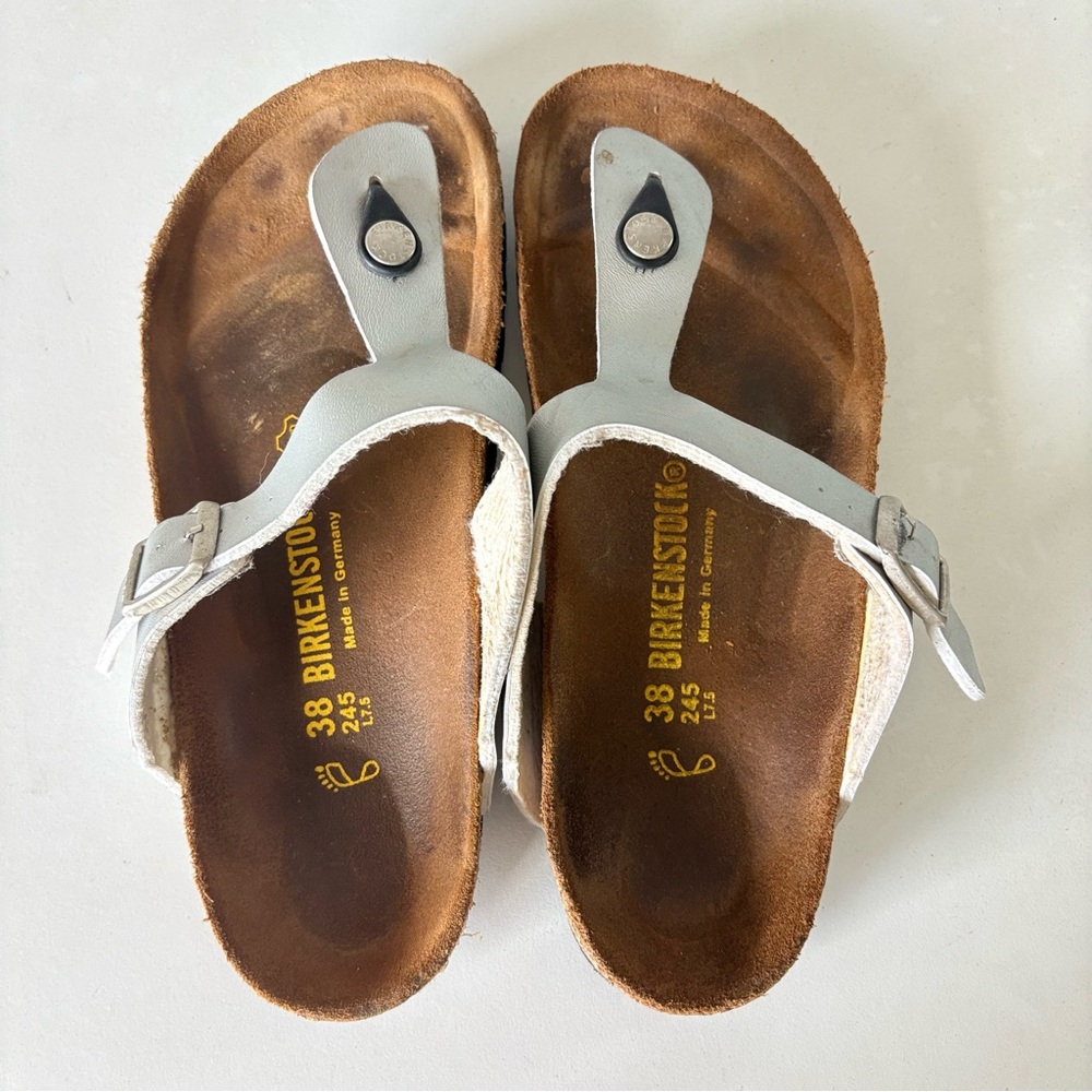 Birkenstock Slip-on Tong Sandals Sliver Woman’s Size 38 US 7-7.5